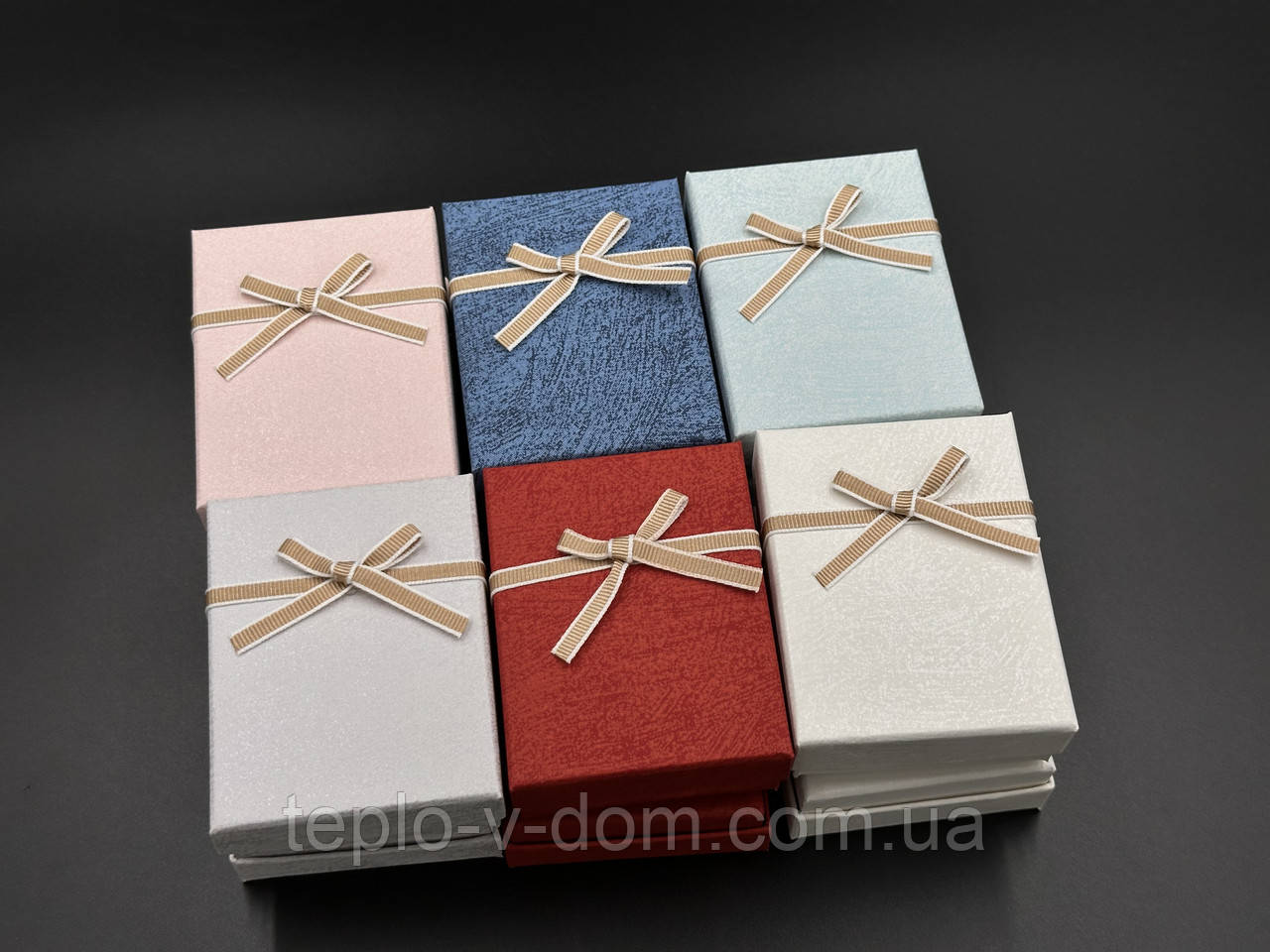 Коробки подарункові з бантиком. 7х9х3 см. 12 шт./пач.