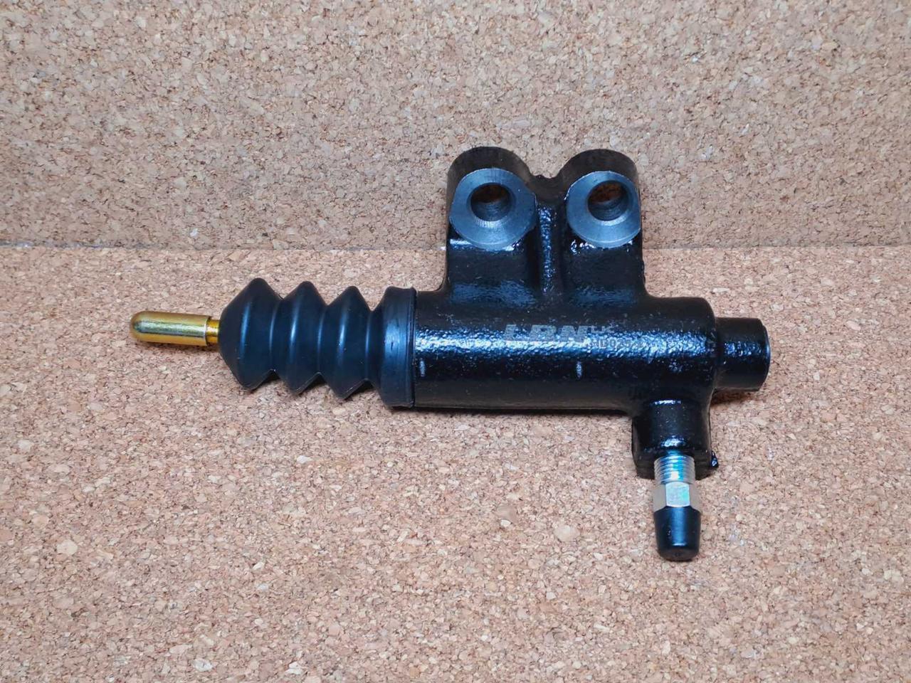 5702967057_w640_h640_570296705