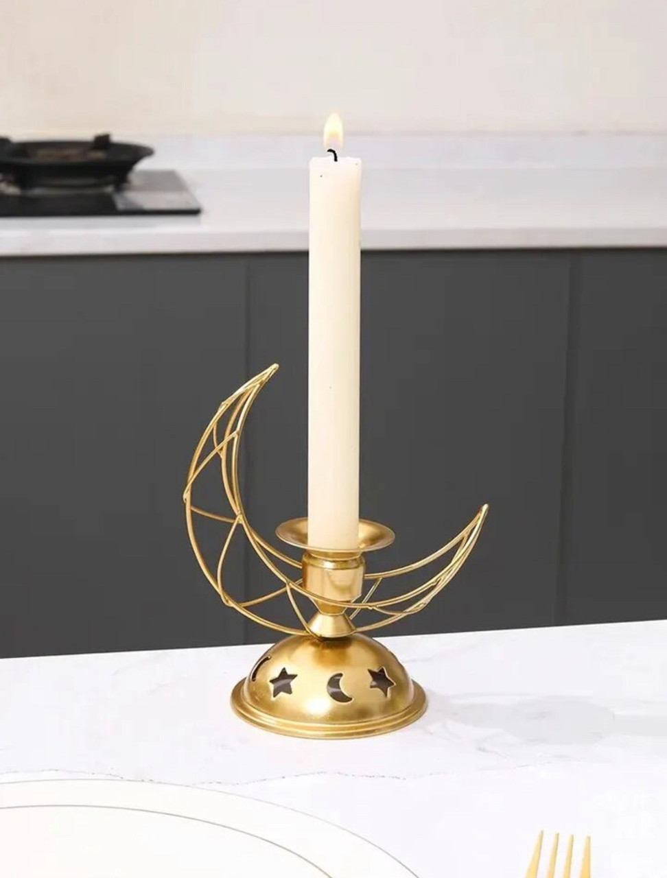 Модний свічник у формі місяця в золотого кольору, фото 1