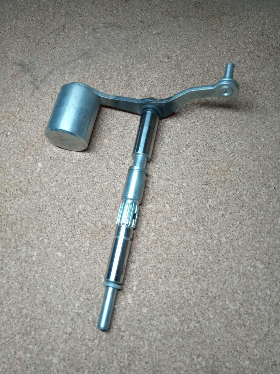 Вал механізму перемикання КПП Geely LC Cross GX2 Джили ЛС Кросс ГХ2 Джилі ЛС Крос ЖХ2, фото 1