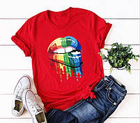 Повсякденна стильна жіноча бавовняна футболка "Кольорові губи" з 3D малюнком, фото 3