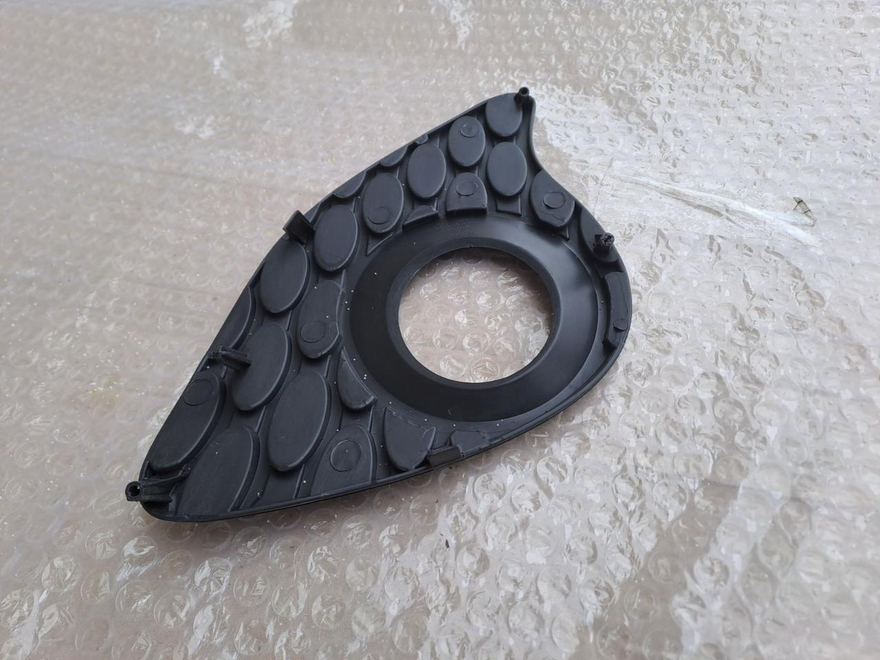 Решітка передньої протитуманної фари ліва JAC J2 Джак Жак Ж2, фото 1