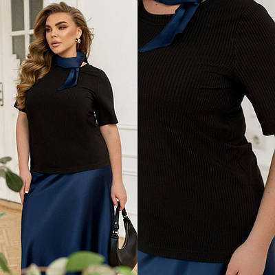 Базова жіноча чорна футболка у рубчик ЮР/-2513