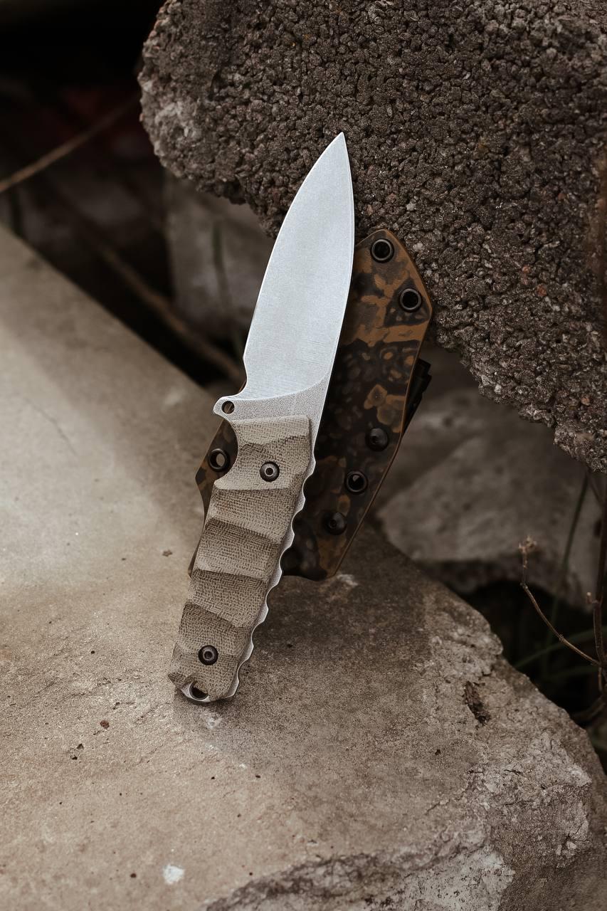 Ніж ручної роботи «Shrapnel #1» з піхвами з кайдекса нескладний N690/61 HRC.