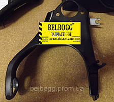 Важіль передньої підвіски верхній лівий Opel Monterey Опель Монтерей