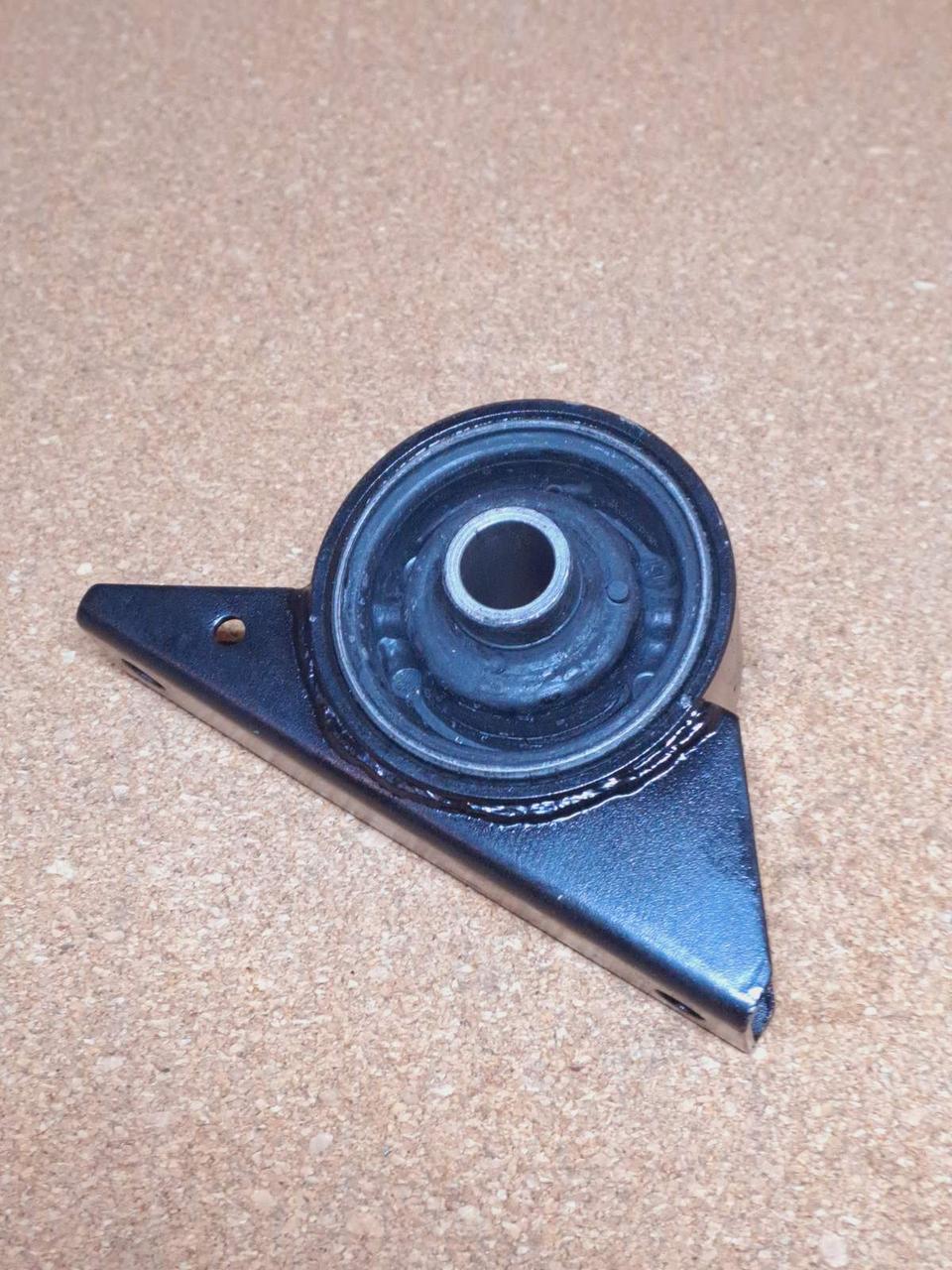 Подушка \опора двигуна передня Brilliance Brilliance M1 M2 BS4 BS6, Бриллианс М1 М2, Брілліанс, фото 1