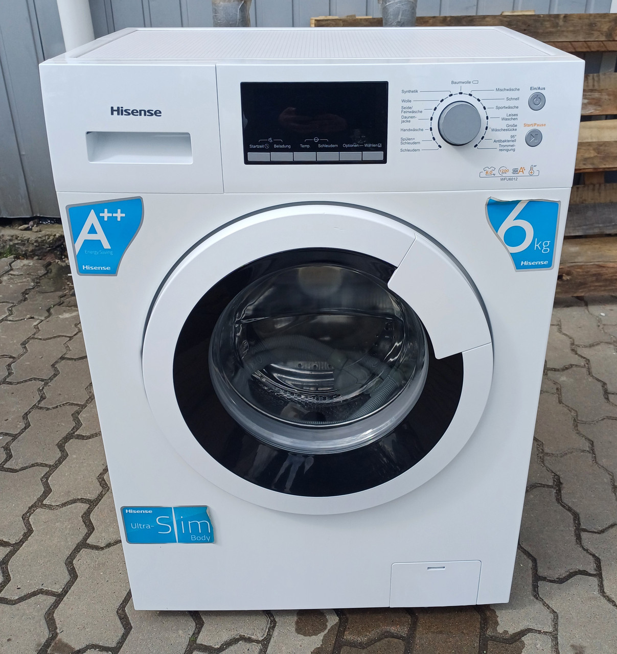 Вузька 45 см пральна машина Hisense WFU6012 6 кг А++ б/у, фото 1