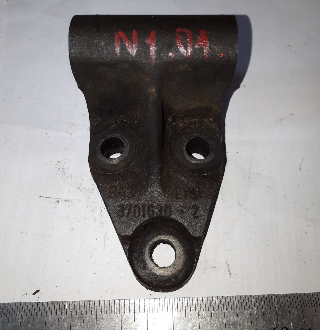 Кронштейн крепления генератора ВАЗ 2101 2102 2103 2104 2105 2106 2107 ...