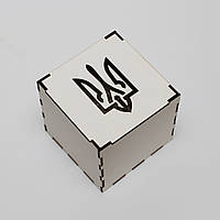 Подарункова коробочка дерев'яна з гербом України