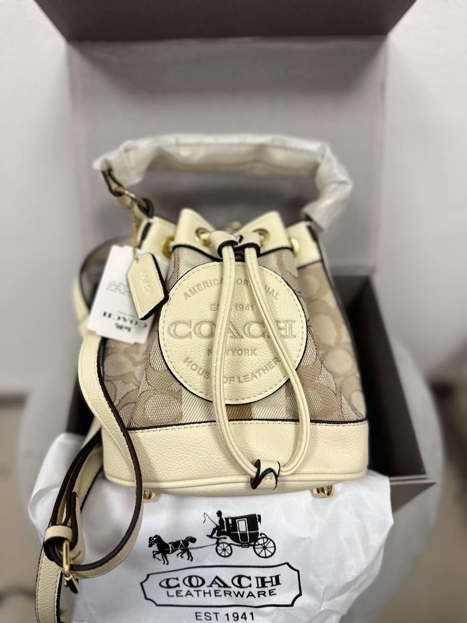 Жіноча сумка Коуч бежева Coach Beige