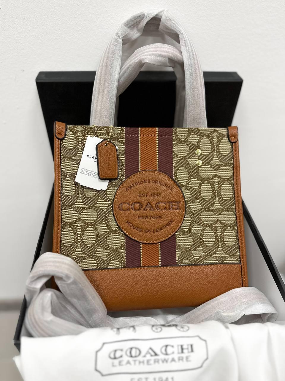 Жіноча сумка Коуч коричнева Coach Brown