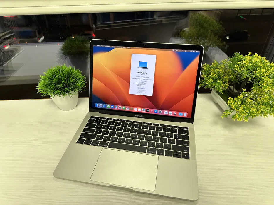 MacBook Pro 2017 13.3" / 16Gb RAM 512 Gb SSD