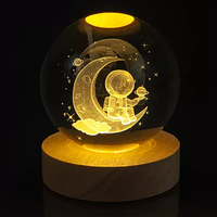 Ночник стеклянный шар Космонавт на Луне 8 см