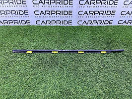 Молдинг скла Hyundai Santa Fe SM 2.0 2005 перед. лев. (б/у)