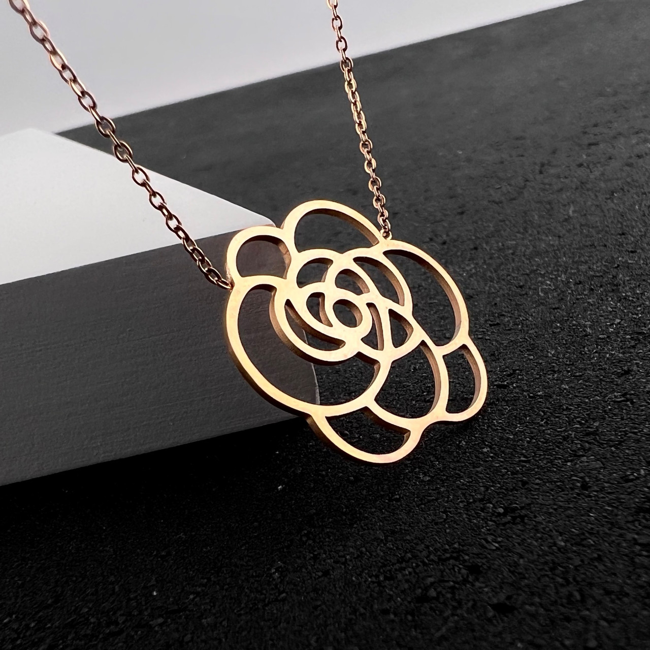 Підвіска, кулон з нержавіючої медичної сталі "Bloom"