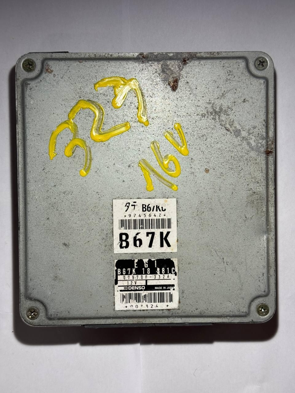 Електронний блок керування Mazda 323 16V Denso B67K / 079700-3324 / 079700 3324 / 0797003324