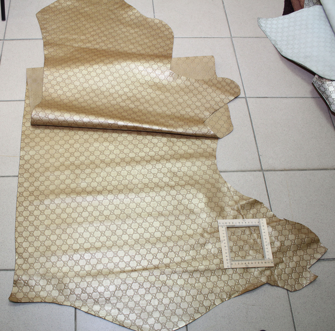 Кожа GUCCI  бр\зол 133