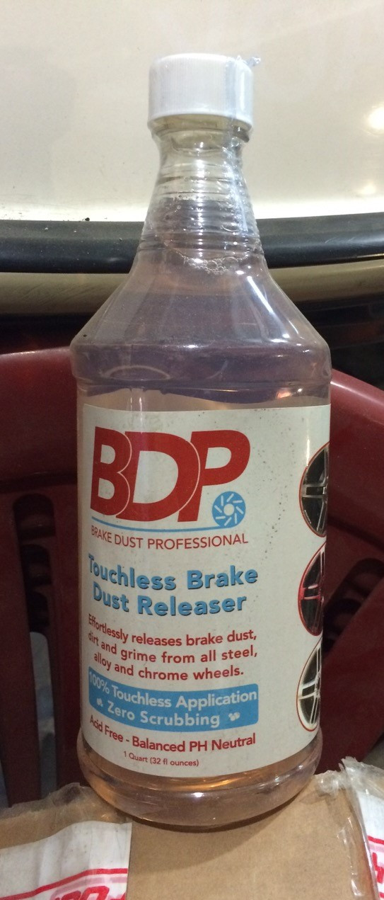 Спрей Brake Dust Professional 1L очищення ваших коліс