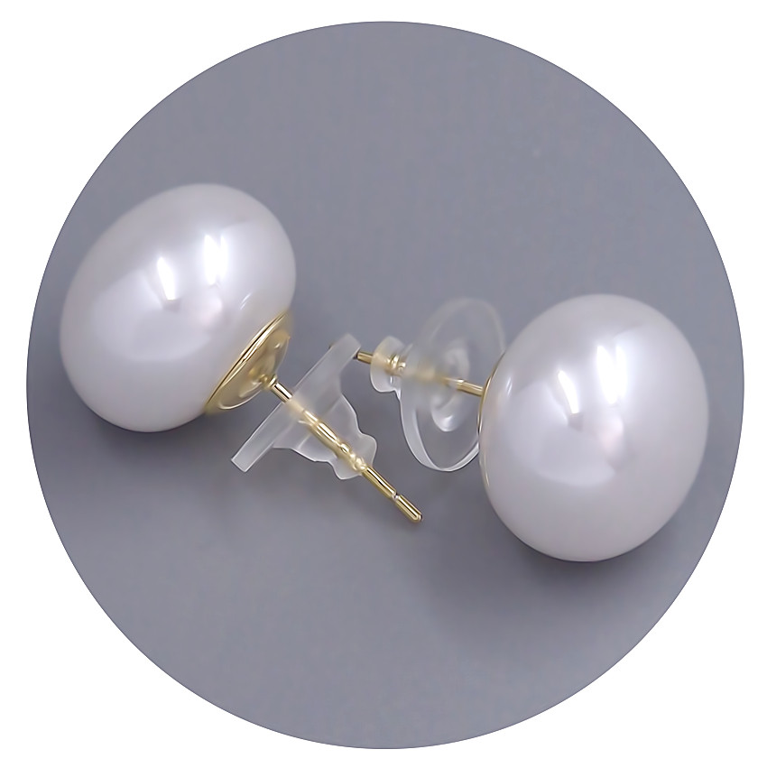 Сережки-гвоздики FJ. Позолота лимонного відтінку. Камені: перли. Діаметр: 15 мм