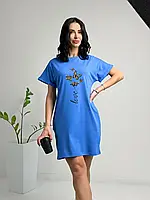 Яскрава літня жіноча сукня з круглою горловиною з бічними кишенями