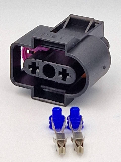 Разъем автомобильный датчика уровня охлаждающей жидкости