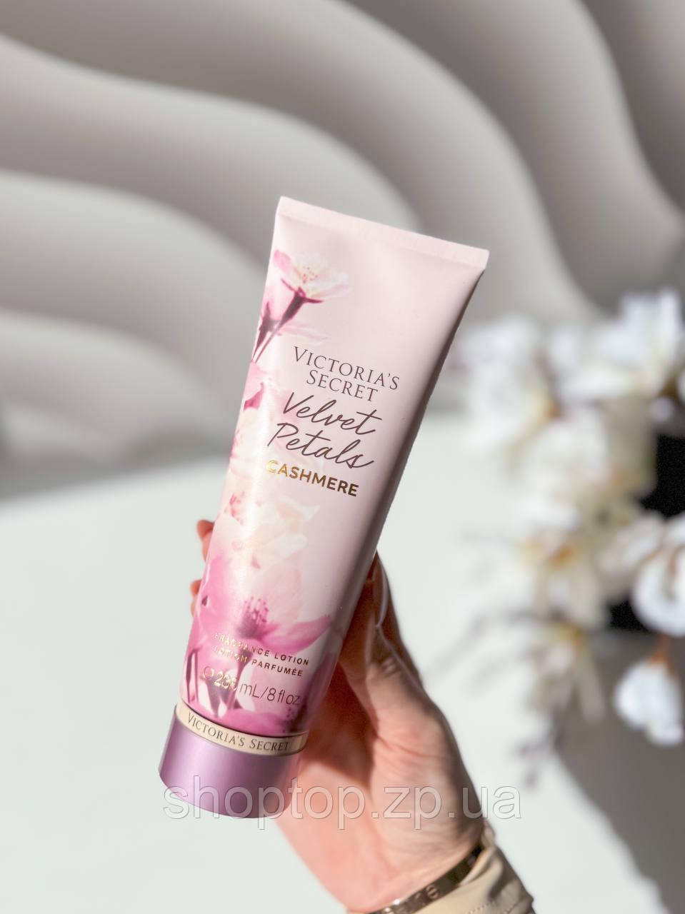 Парфумований лосьйон для тіла Victoria's Secret Velvet Petals Cashmere