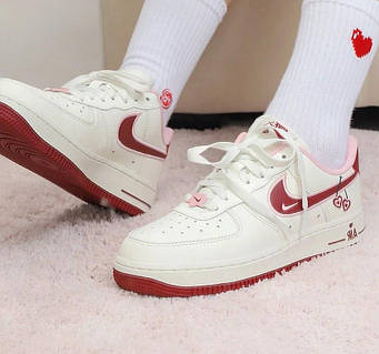 Nike air force 1 valentine's day 26 discount