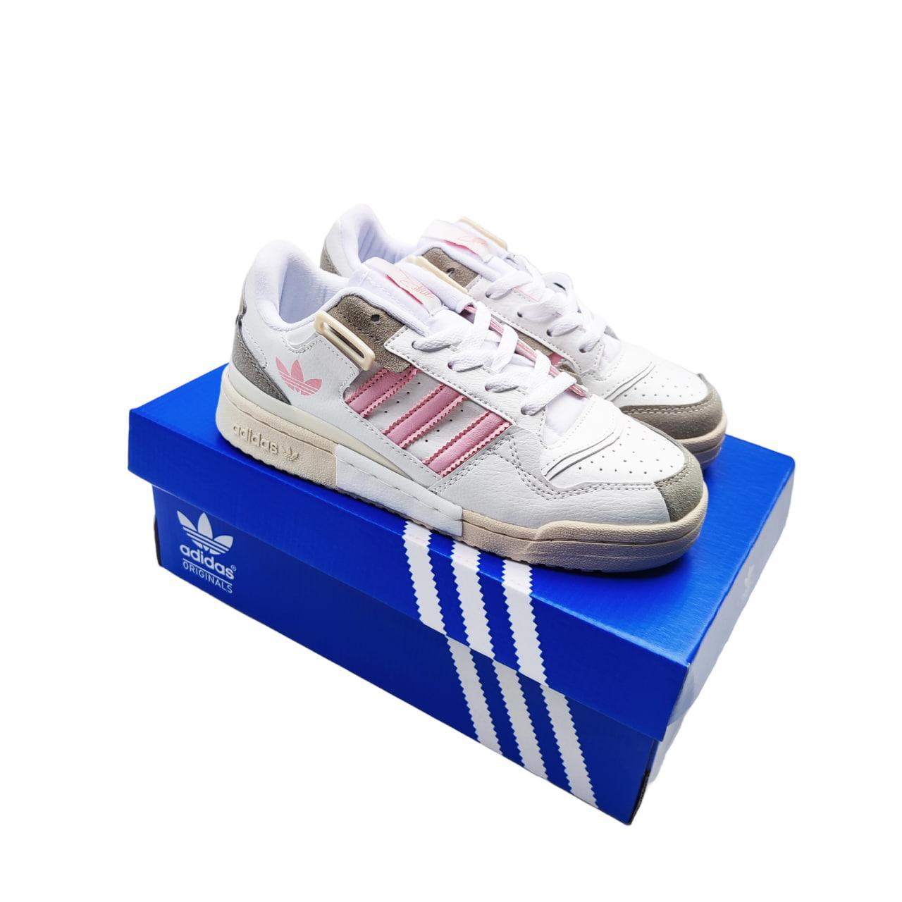 Новинка! Женские кроссовки Adidas Forum '84 Low White Pink белые с розовым - фото 1 - id-p2182702971