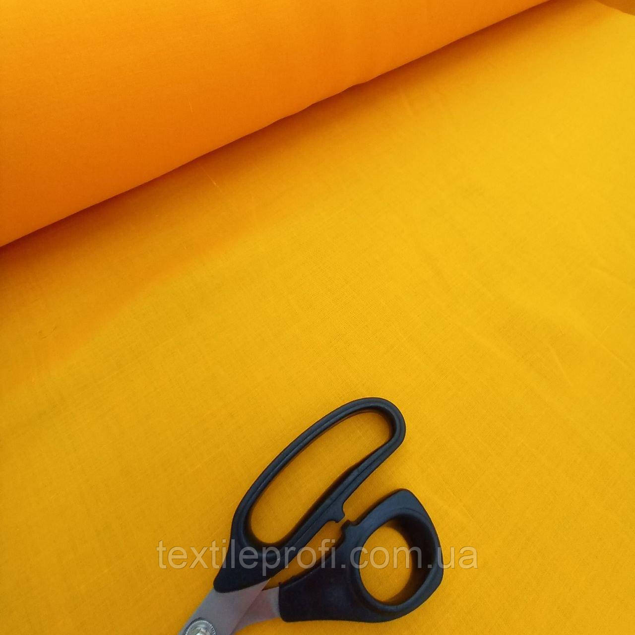 Легка тканина з кропиви жовтого кольору