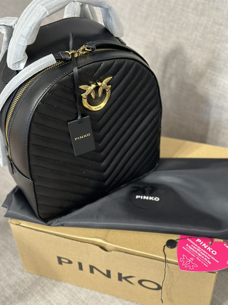 Шкіряна рюкзак pinko оригінал