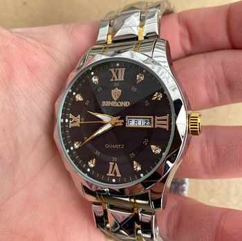 Наручний годинник чоловічий механічний має клас водонепроникності 3 АТМ чорний