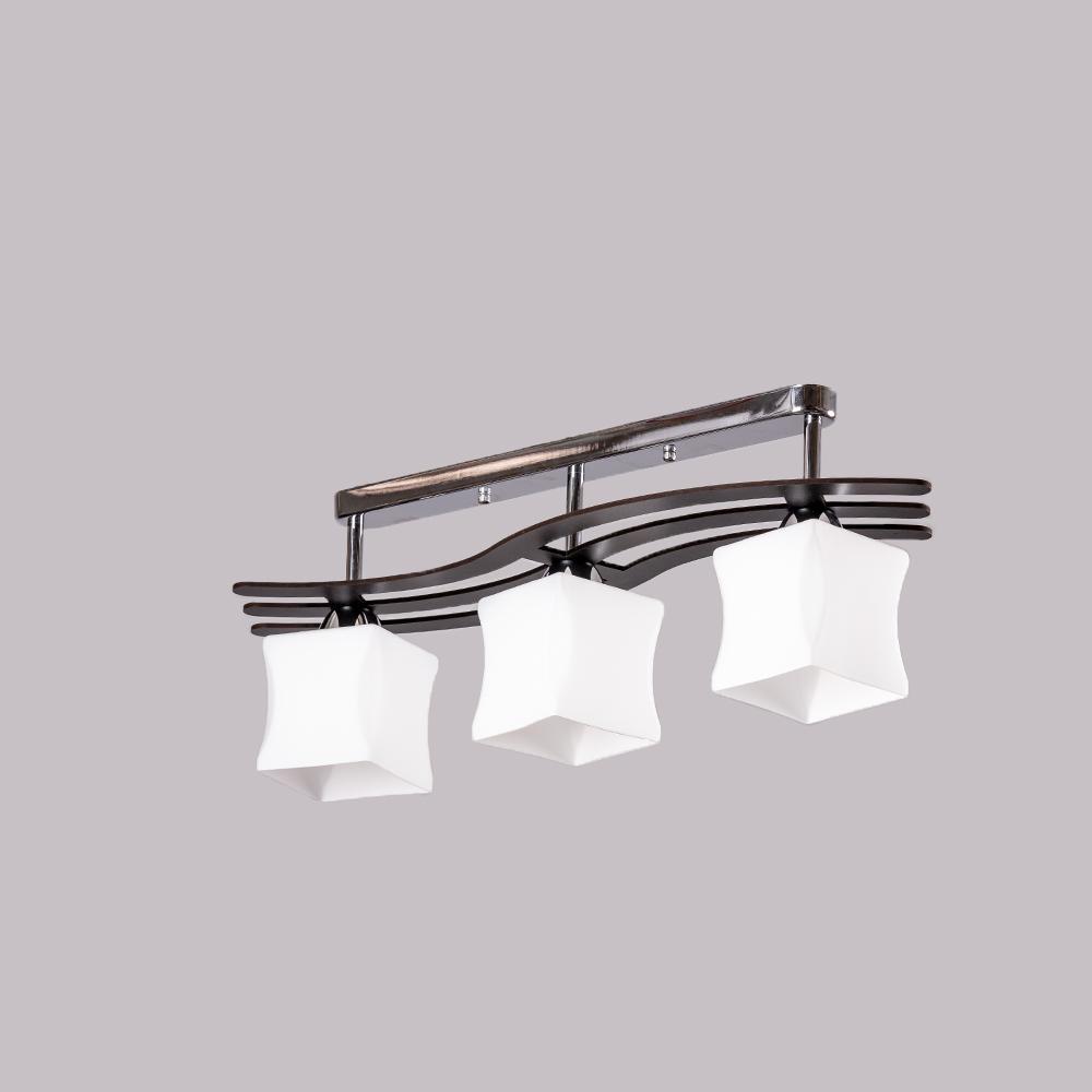 Люстра стельова на три плафони