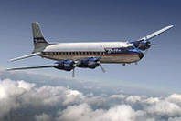 Американский авиалайнер Douglas DC-6 Delta Airlines. Зборная пластикова модель в маштабе 1х144 Roden