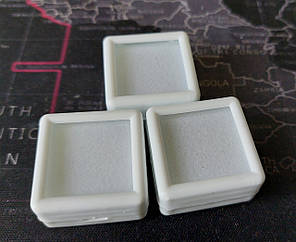 Коробка для дорогоцінного каміння  5 х 5 см