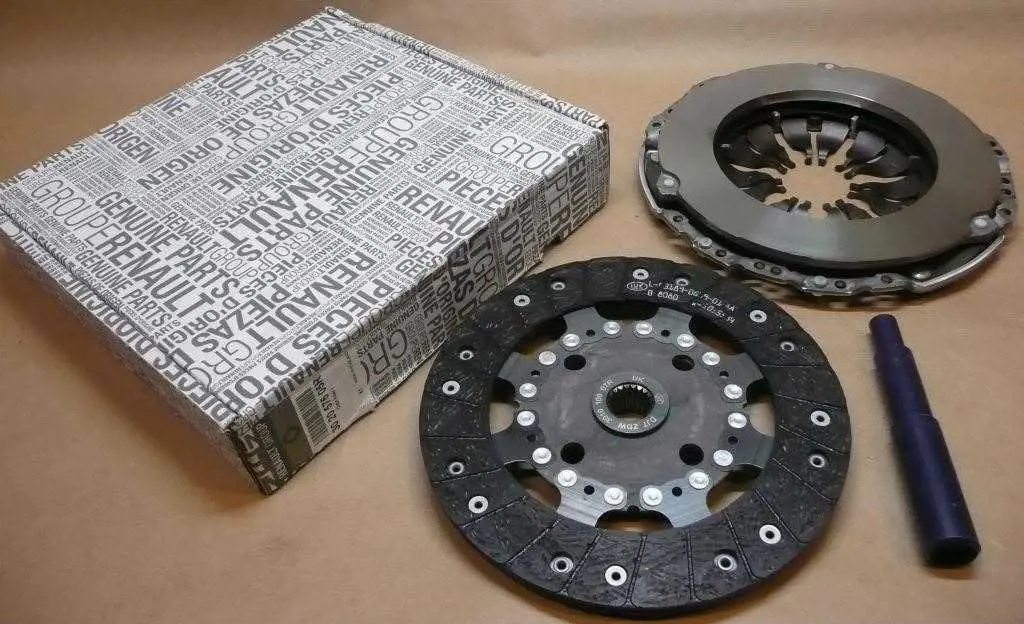 Комплект зчеплення на Renault Рено Дастер 1.5dci 4х2 - КПП TL4 (6ст.), 302057505R