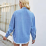 Джинсова сорочка жіноча вільного фасону з декором із намистин (р. 42-46), фото 3