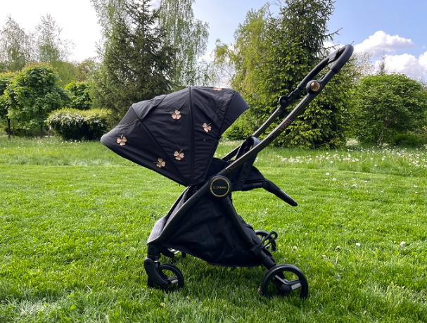 Коляска прогулянкова ME 1078 VERSA Clover Black