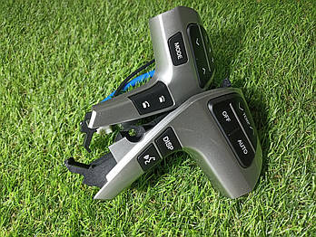 Кнопки керма Toyota Corolla (2006-2013), 84250-0E220