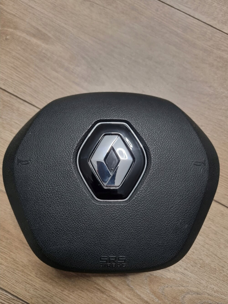 Подушка безпеки (airbag) водійська Renault: Megane IV 16-; Kadjar 15-22; Express15-, 985700230R