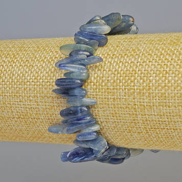 Браслет Кіаніт натуральний камінь крихта "голка" d-18х3мм+- (стрейч) L-18см+-