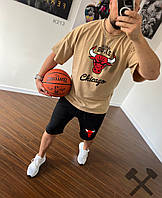 Костюм мужской летний Chicago Bulls Шорты Футболка оверсайз спортивный комплект Чикаго Буллз бежевый