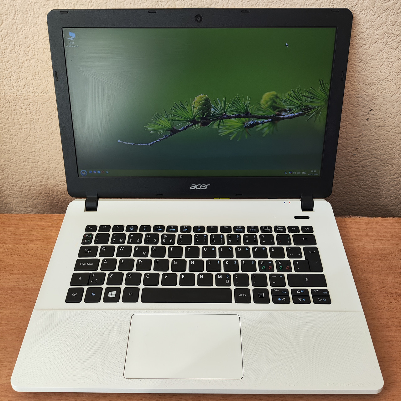 Ноутбук Acer ES1-331 13.3" N3150 /4GB DDR3L/128 GB SSD/Intel HD/WebCam, фото 1