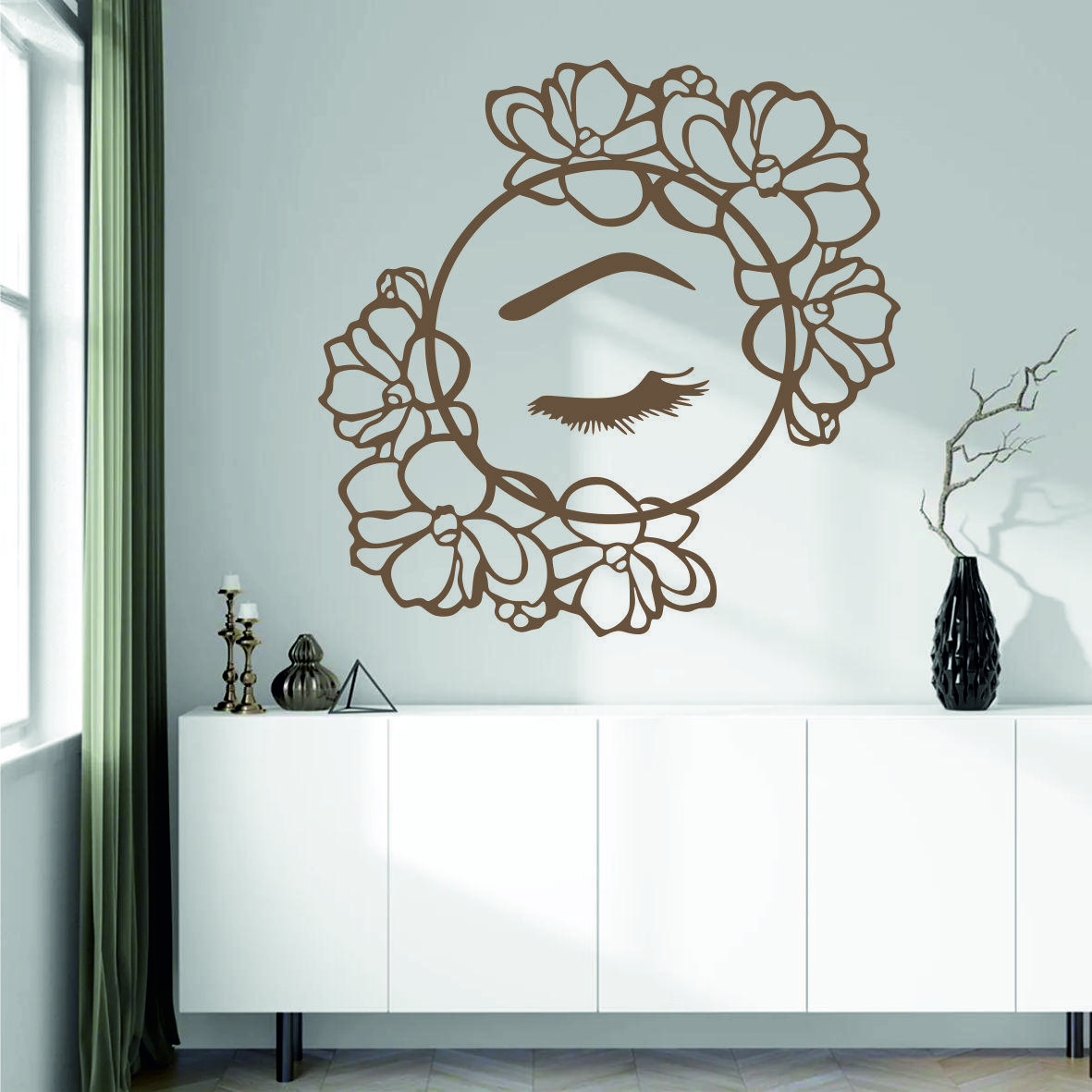 Трафарет для фарбування, Обличчя дівчини, одноразовий з самоклеючої плівки 115 х 115 см, фото 1