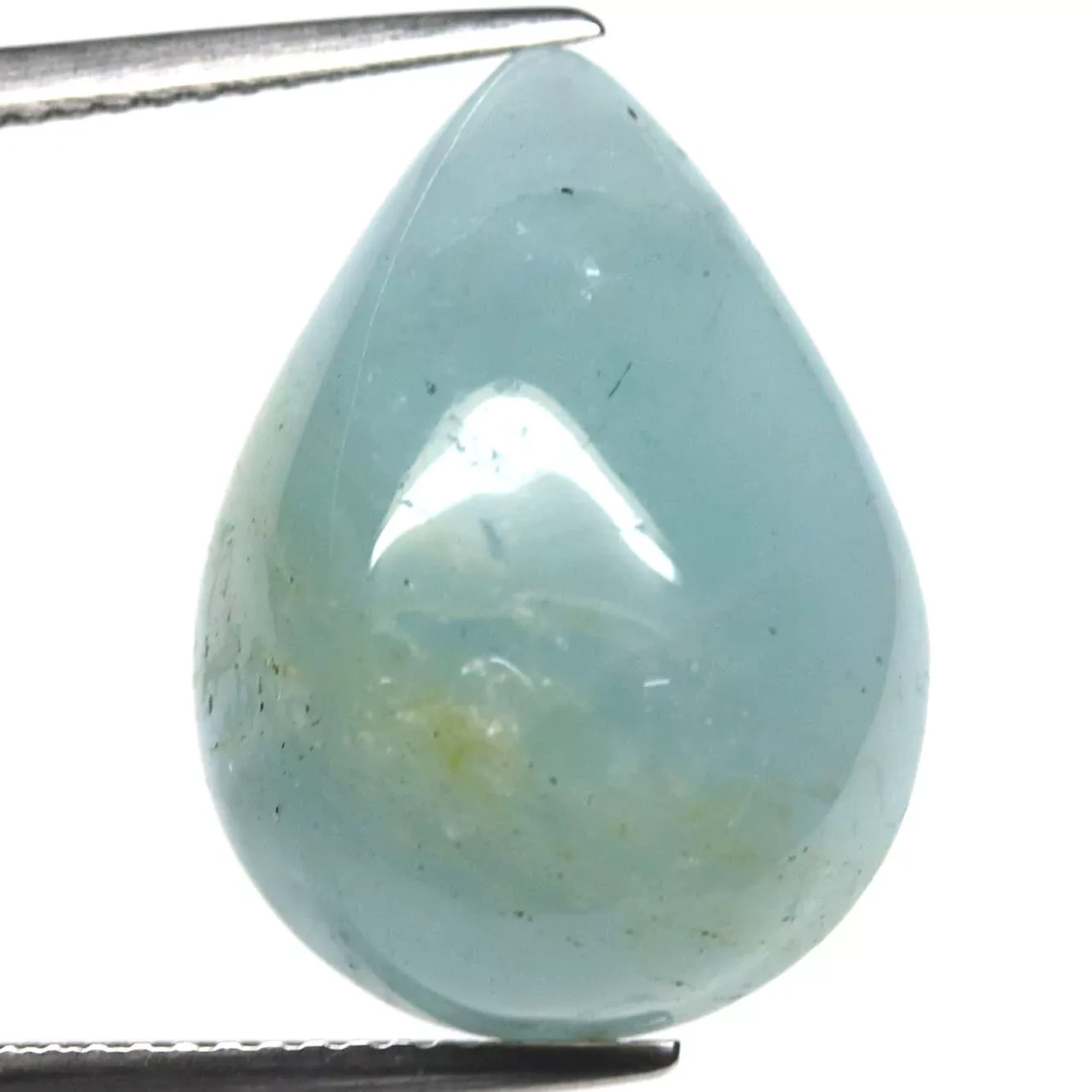 15.96 кт. Природний аквамарин із ввімкненнями