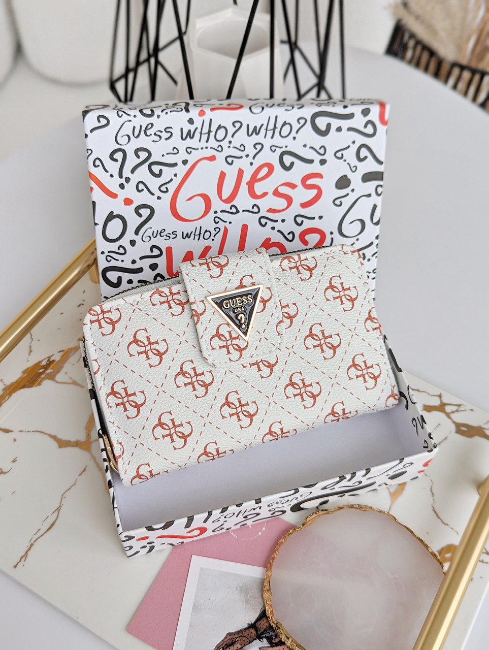 Гаманець Guess жіночий Гесс білий середній на кнопці, фото 1