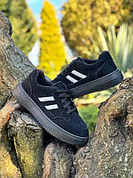 Стильные и комфортные черные женские кроссовки на шнуровке из экозамши размеры с 36 по 41
