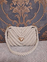 Видео Клатч сумочка Аврора, женская вязаная белая сумка из трикотажной пряжи хлопок 100%, кросс-боди