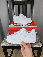 Белые женские кроссовки Nike Air Force 1 Pixel White. Женские кроссы Найк Аир Форс 1 Пиксель белого цвета 2021