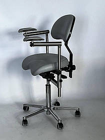Стілець лікаря-стоматолога для роботи з мікроскопом ENDO 2D