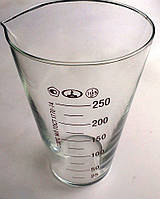 Мензурка скляна ГОСТ 1770-74 250 мл з носиком та друкованою шкалою. Україна